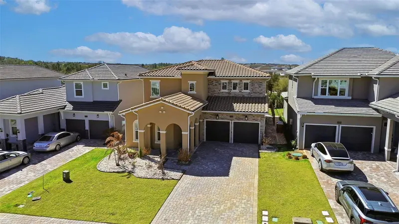 16131 Volterra Pt, FL