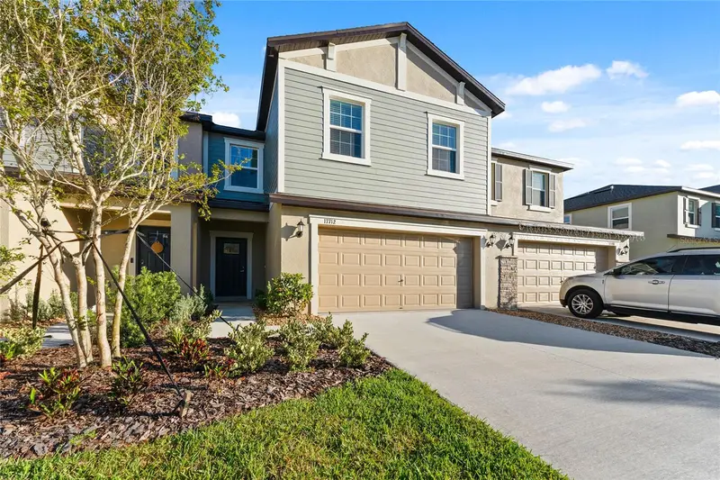 17712 Nectar Flume Dr, FL