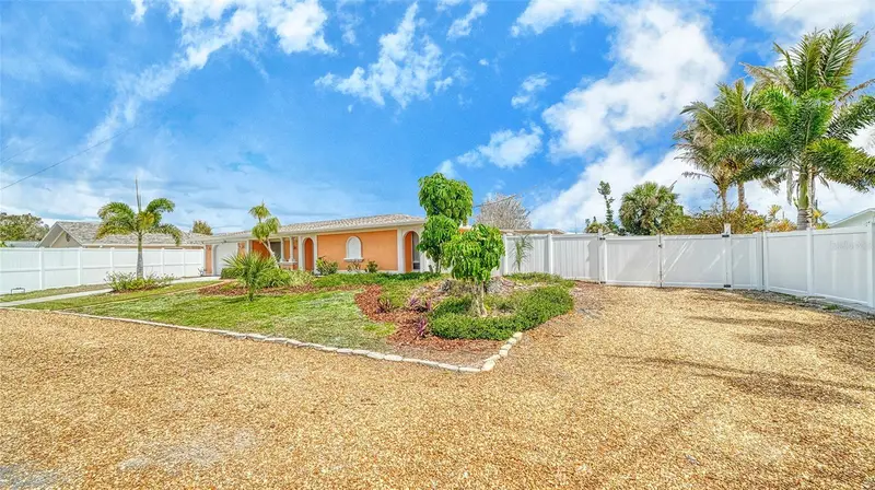 1514 Pamela St, FL