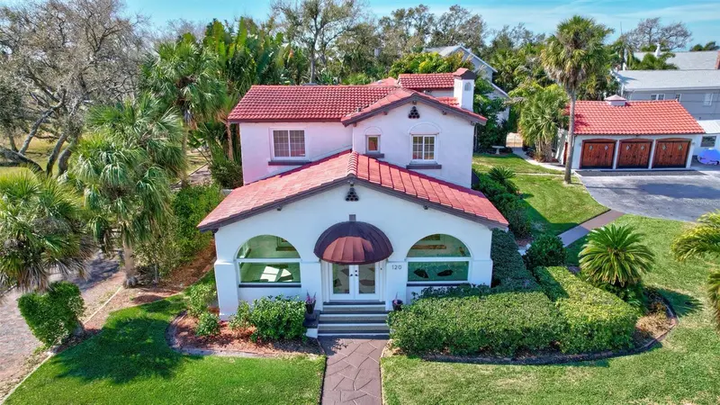 120 Park St N, FL