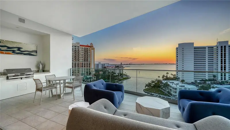 401 Quay  Commons #805, FL