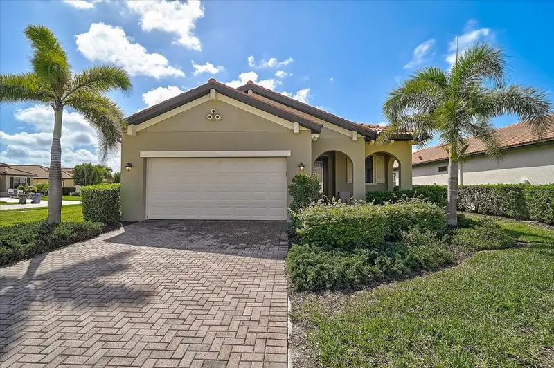 10209 Fiddlewood Dr, FL