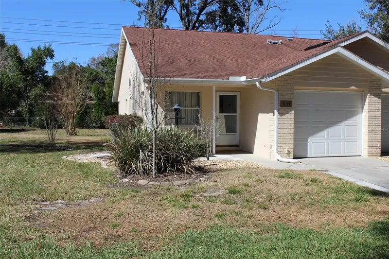 901 W Penn Hills Ct #901, FL