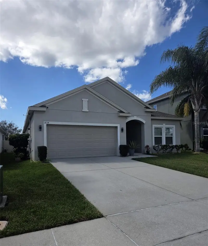 1834 Castleton Dr, FL