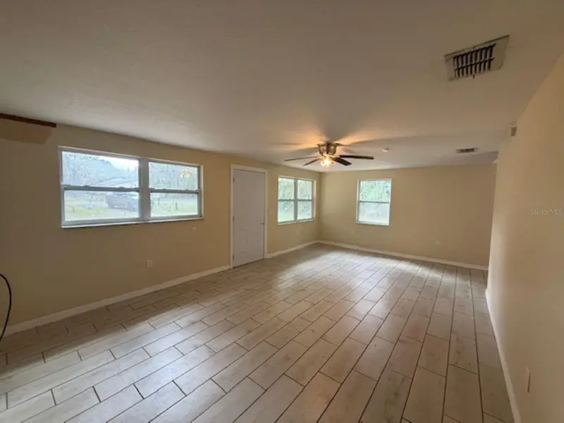 1565 W Lockport Ln, FL