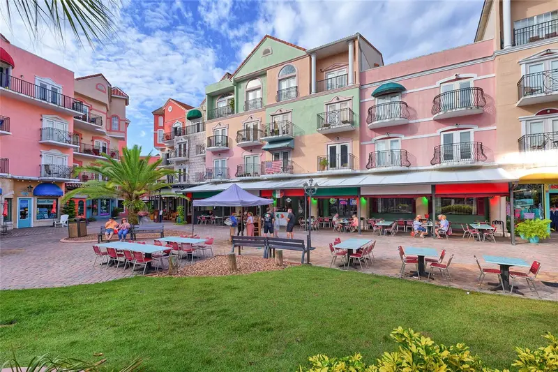 101 Palm Harbor Pkwy #A-308b, FL