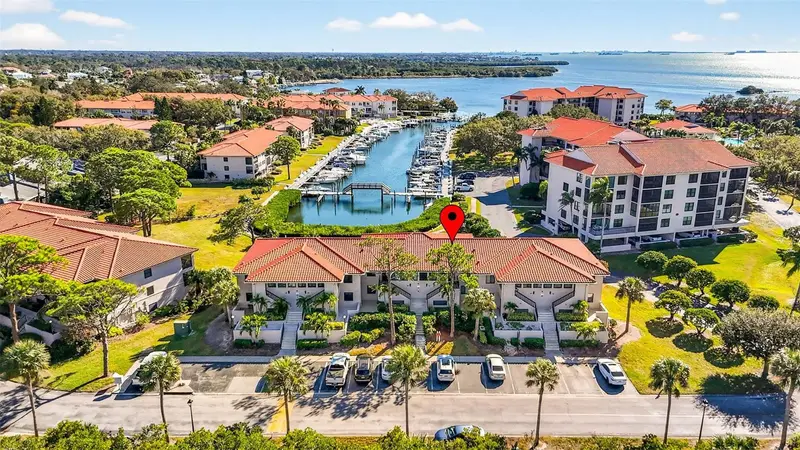1805 Mariner Dr #52, FL
