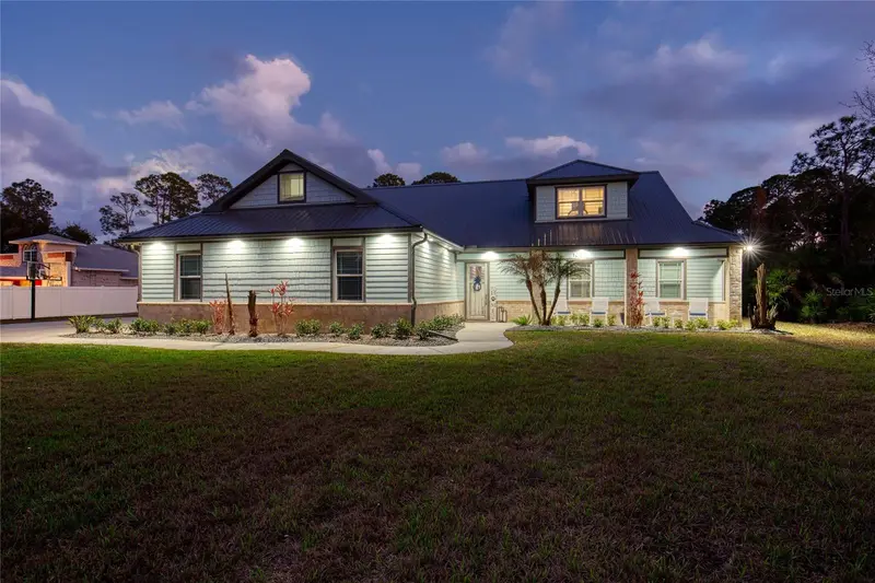 108 Pine Tree Dr, FL