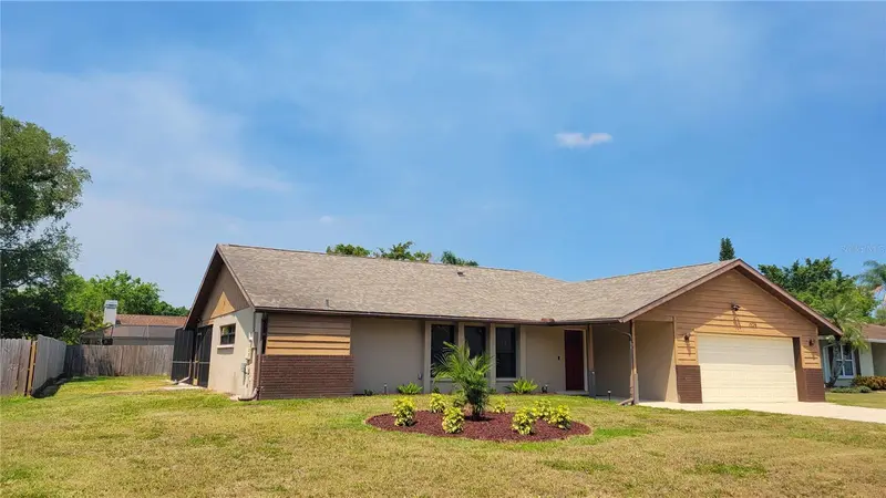 1526 Georgetowne Ln, FL