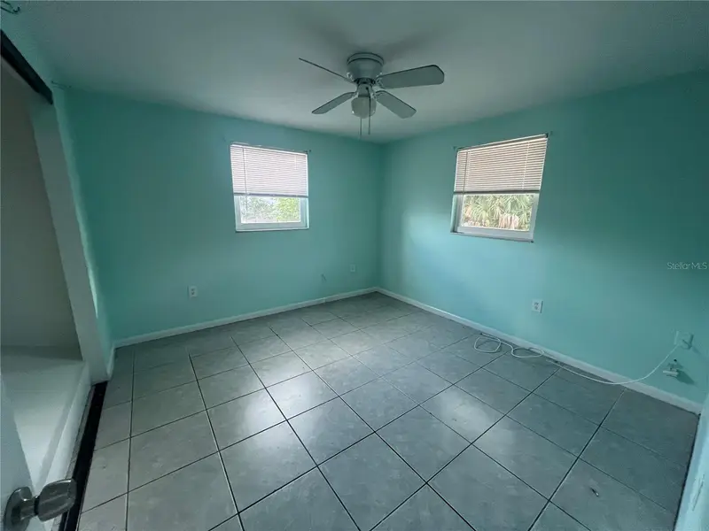394 Ferris Dr Nw, FL