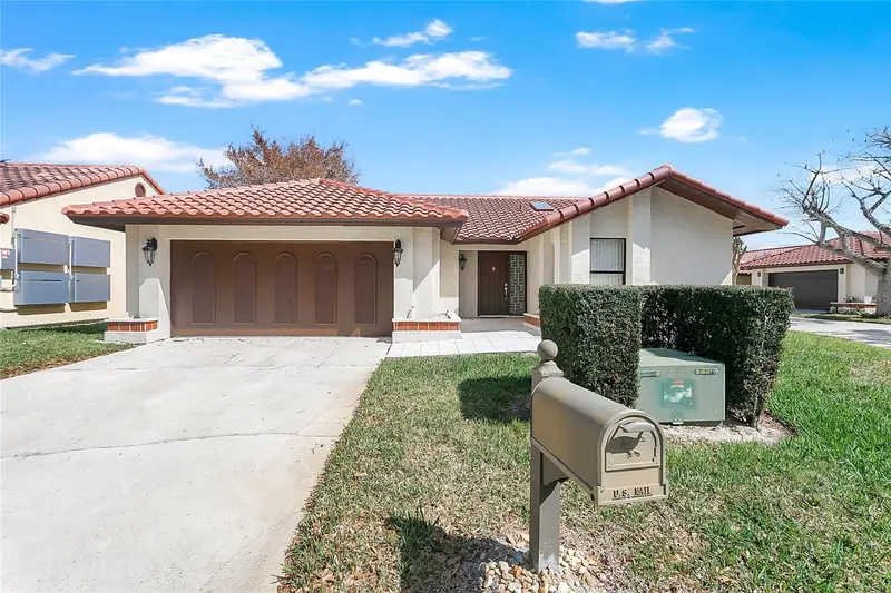 8102 S Ibiza Ct, FL