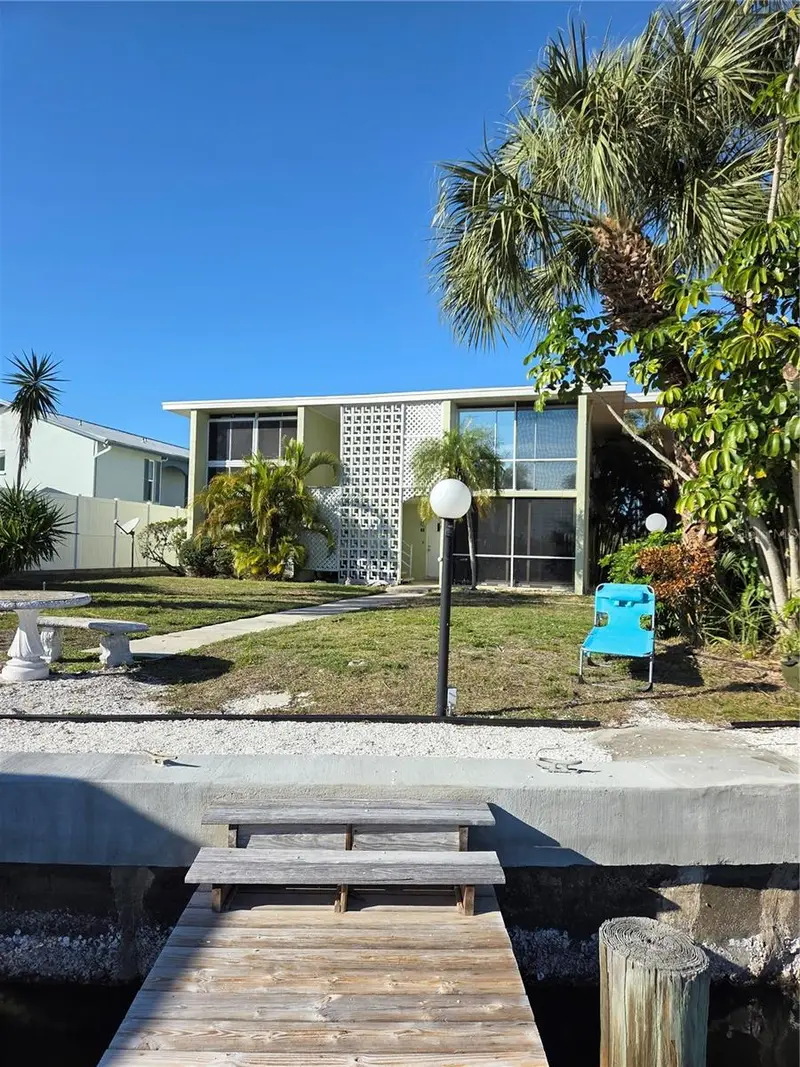 10215 Manatee Ave W #1, FL