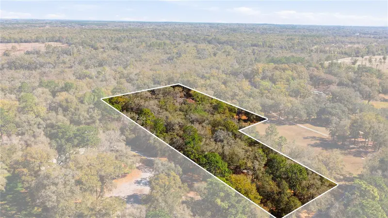 19 Northern Dancer Dr, FL