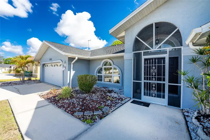 380 Blarney St, FL