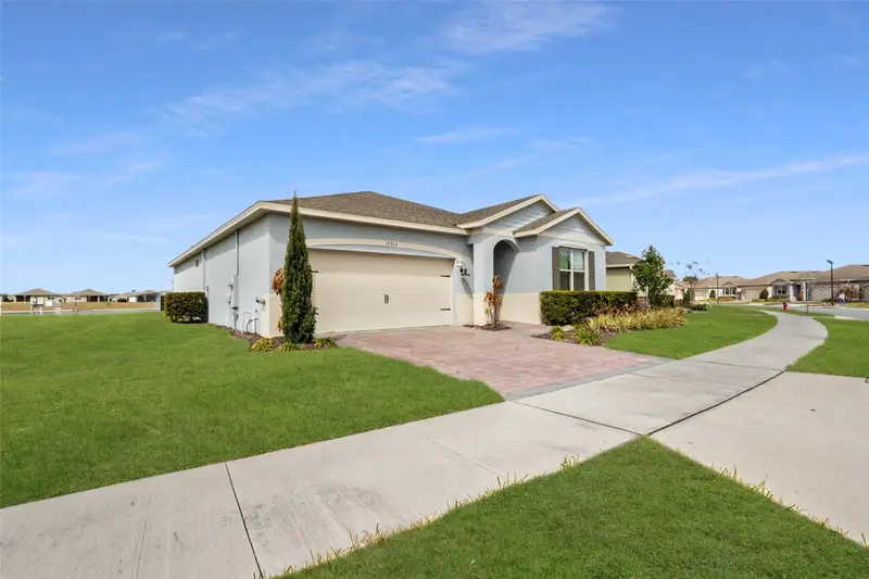 17615 Blazing Star Cir, FL