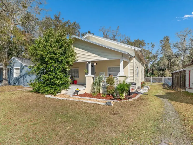1208 W 10th St, FL
