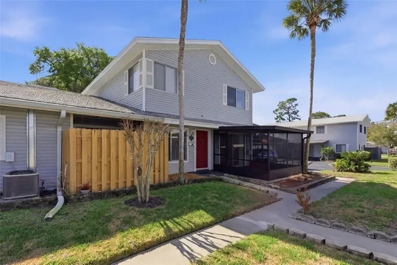 526 Heatherton Vlg, FL