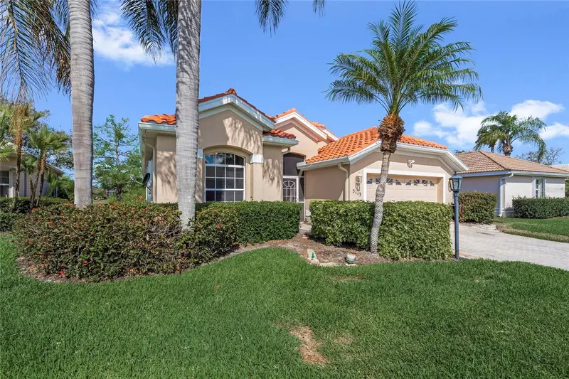 5113 Flagstone Dr, FL