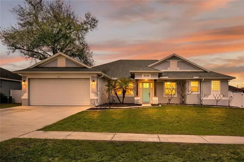 36452 Grand Island Oaks Cir, FL