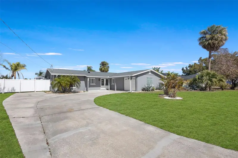 729 Spanish Main Dr, FL