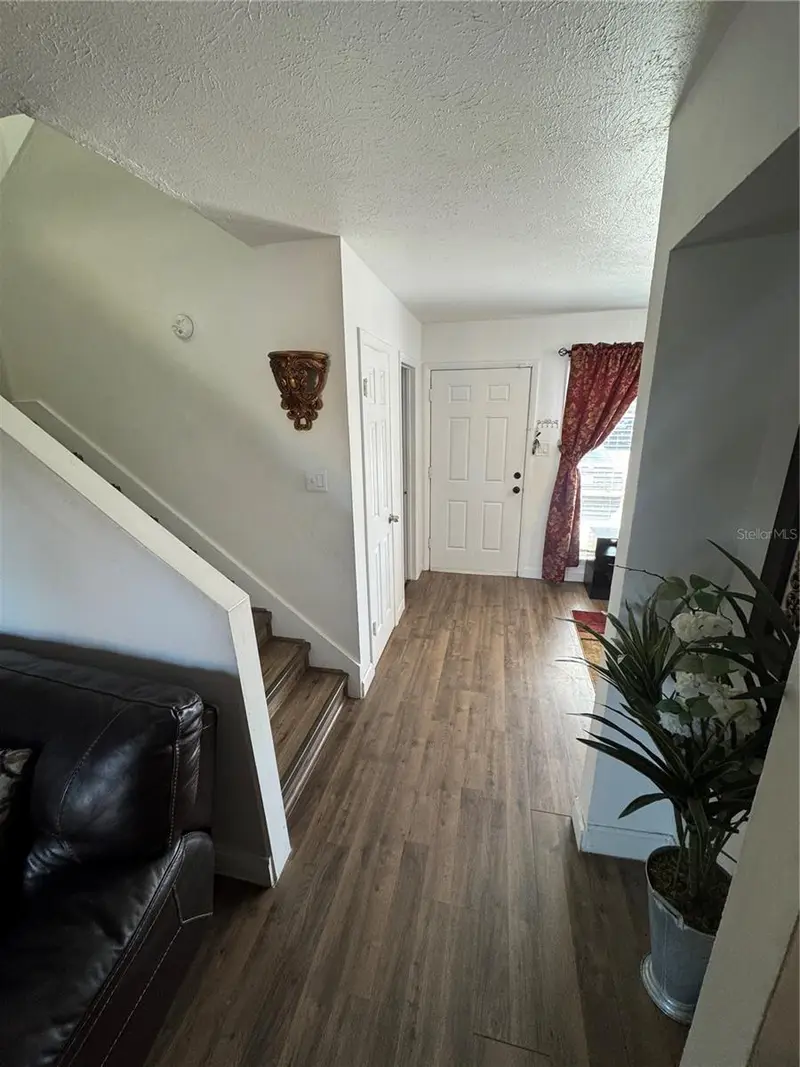 1836 Warringwood Dr #B4, FL