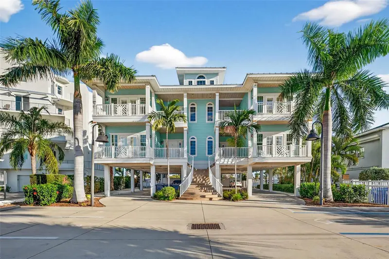 255 104th Ave, FL