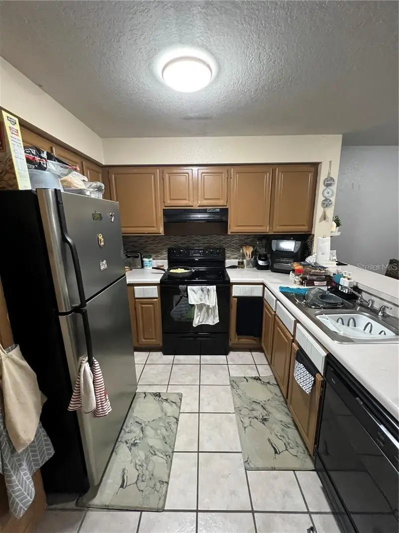 13941 Fairway Island Dr #733, FL