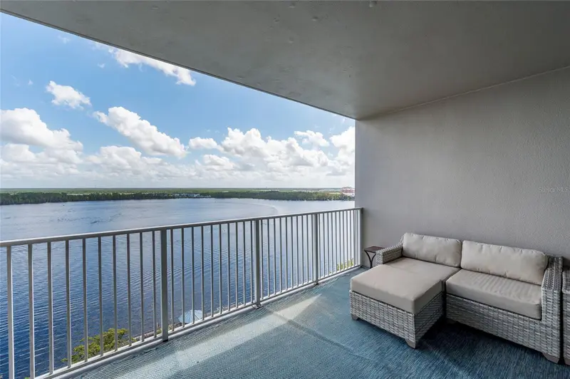 13415 Blue Heron Beach Dr #1404, FL