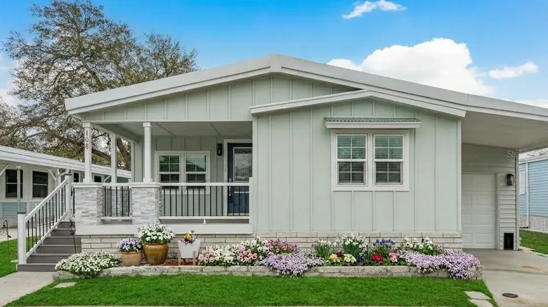 108 Dolphin Dr E, FL