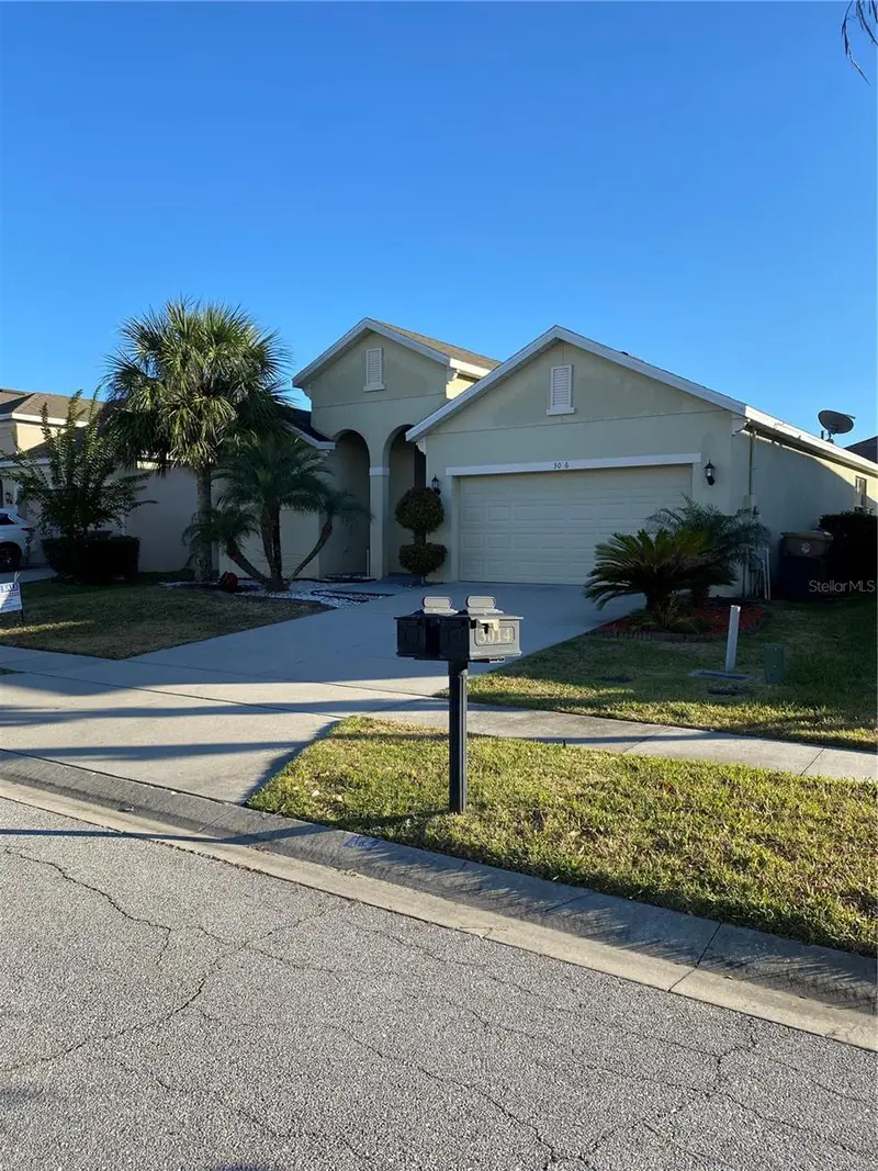 3016 Madelia Ln, FL