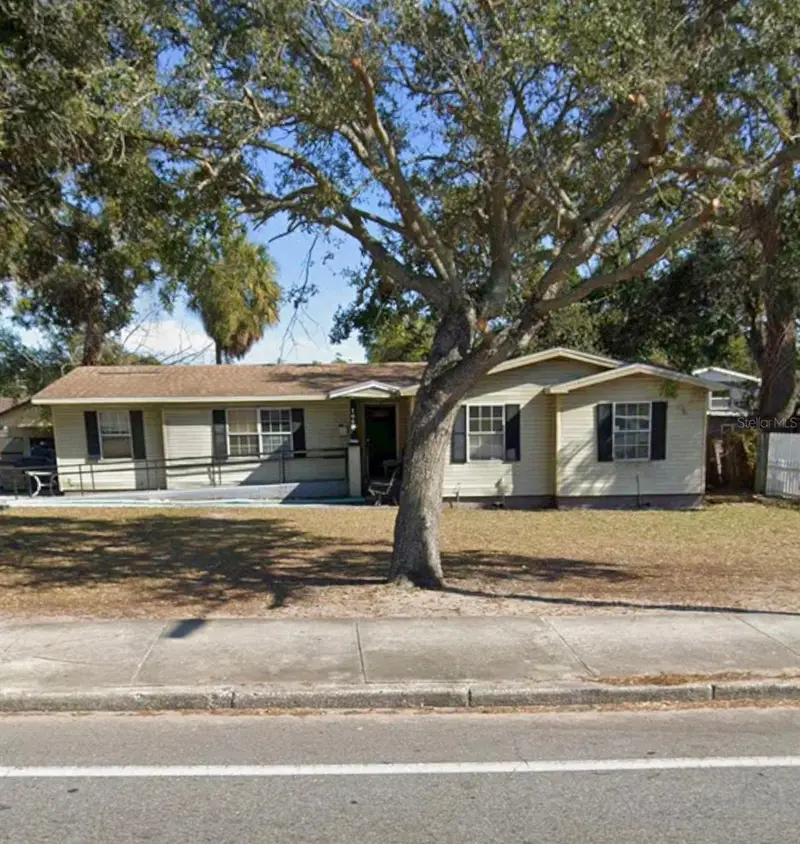 1640 Dr Martin Luther King Jr St S #J, FL