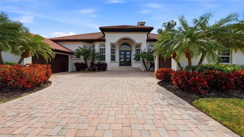 7637 Cove Ter, FL