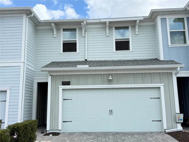 2909 Theme St, FL