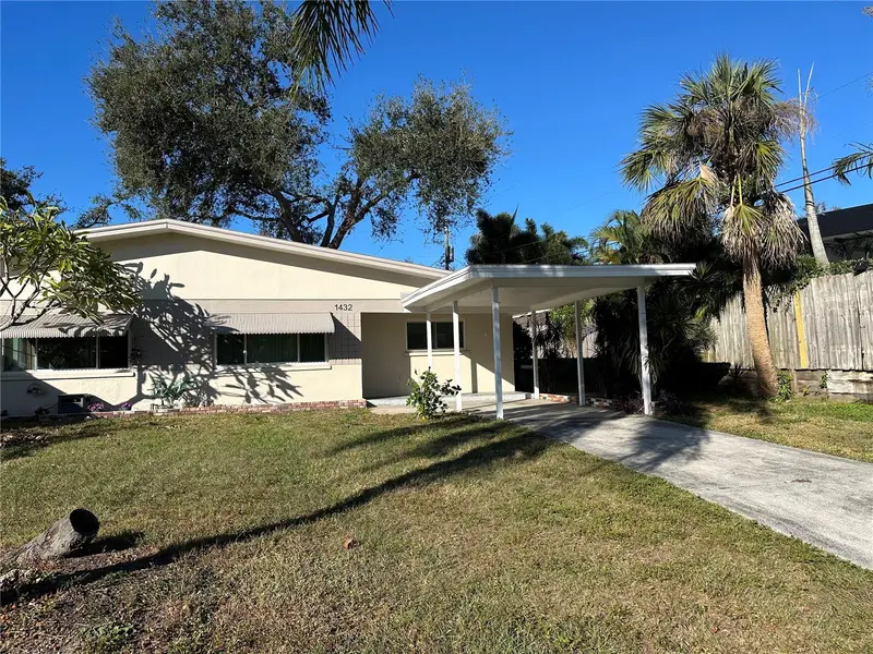 1432 Lotus Path, FL