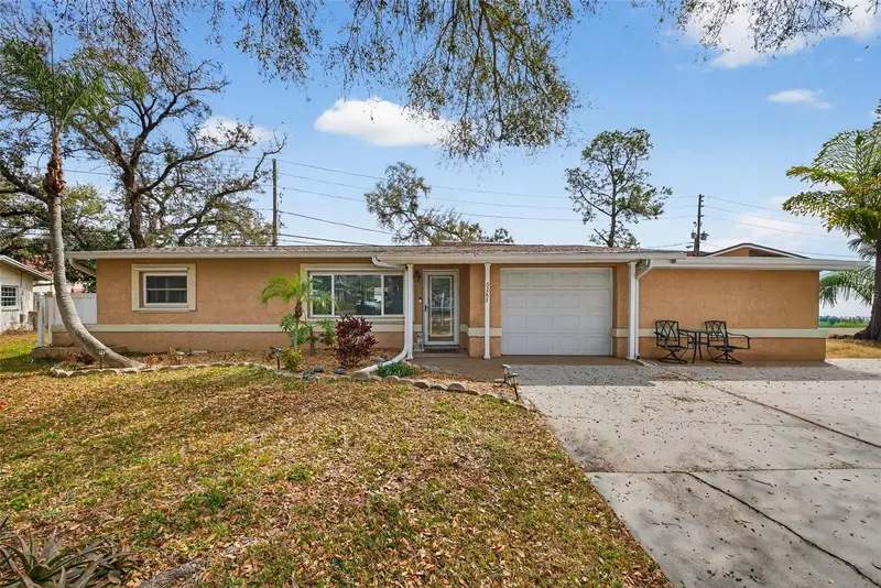 6285 101st Way, FL