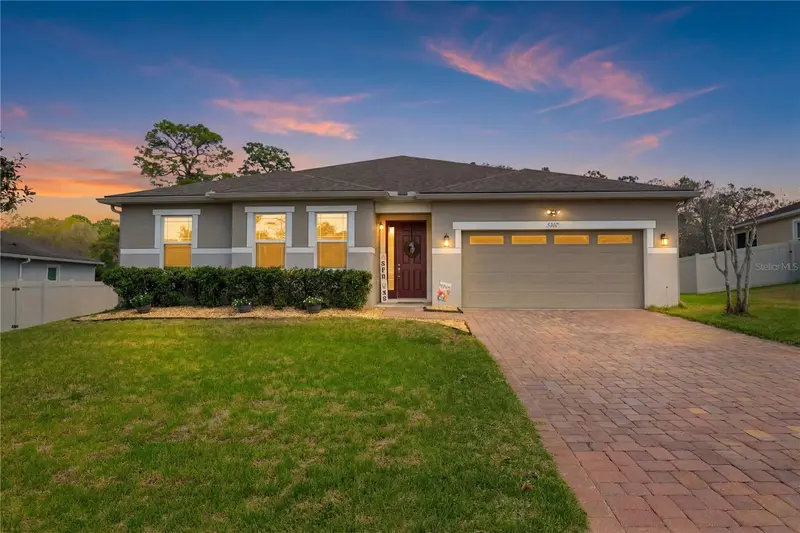 2337 Oxmoor Dr, FL