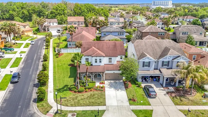 27387 Cayenne Ln, FL