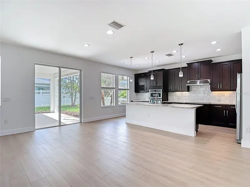 27387 Cayenne Ln, FL