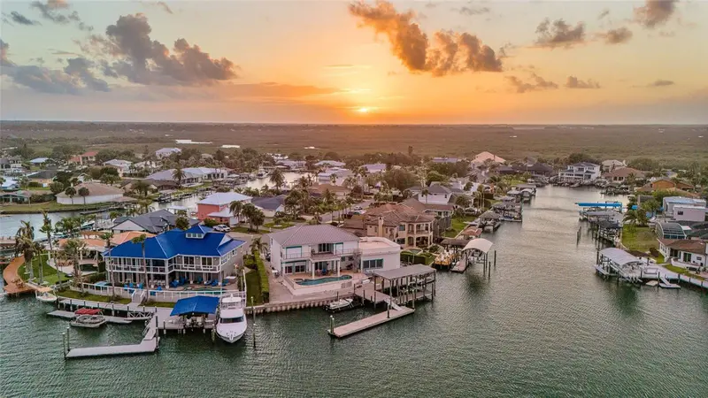 133 Via Capri, FL