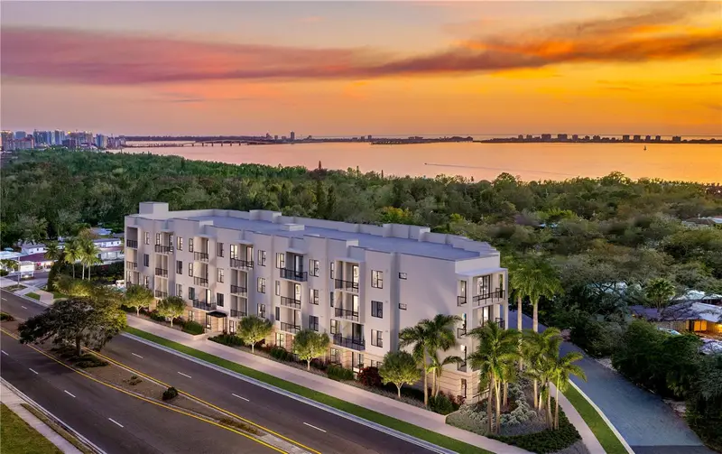 4950 Remington Dr #401, FL