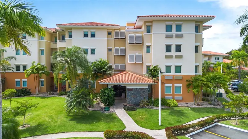 * Academy Drive Dr #25, PR
