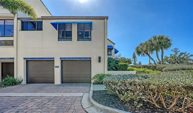 2000 Harbourside Dr #1501, FL