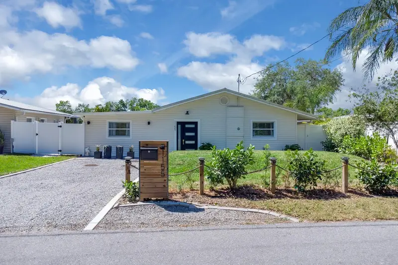1155 Lemon Bluff Rd, FL