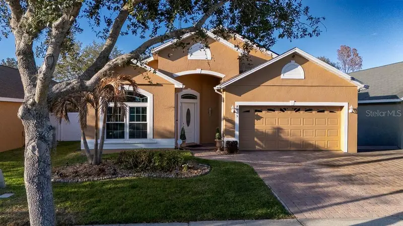 8915 Victoria Isle Pl, FL