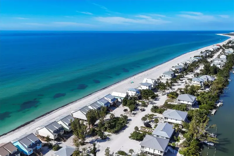 301 S Gulf Blvd #10, FL