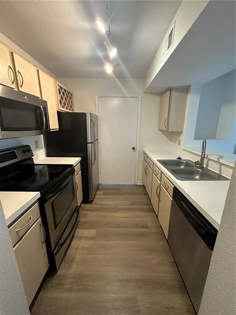 7250 Westpointe Blvd #1028, FL