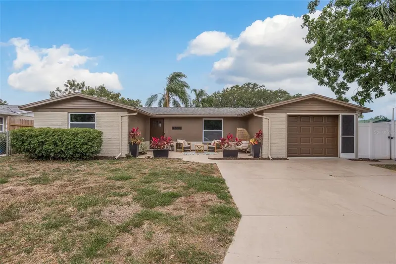 4036 Sunray Dr, FL