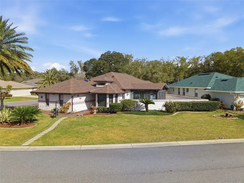 21850 Tartan St, FL