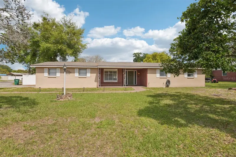 5942 13th St, FL