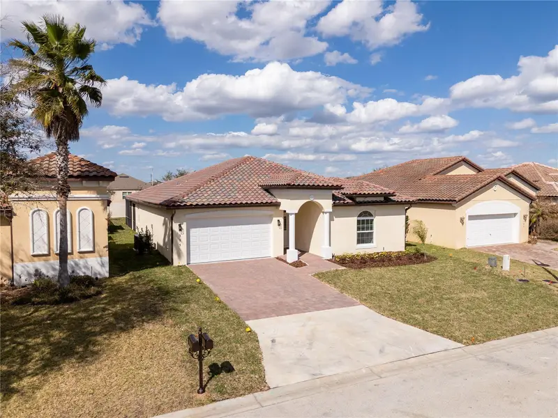 355 Villa Sorrento Cir, FL